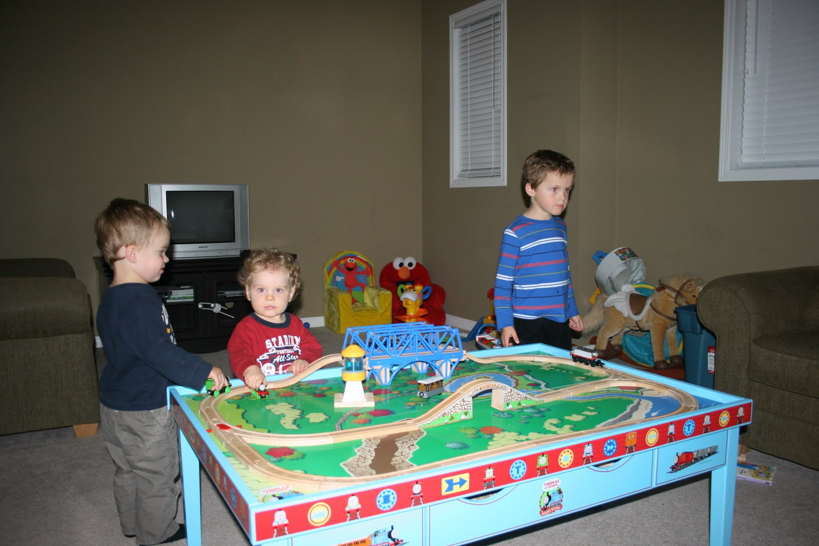 thomas train table track plans