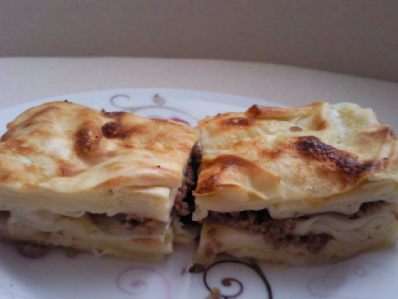 Defneyle masallar&hellip; En kolay su böreği