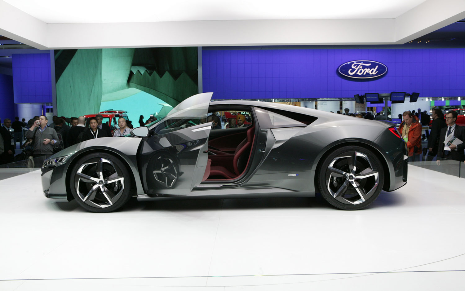 Acura NSX Concept Shows Possible Interior Design – 2013 Detroit