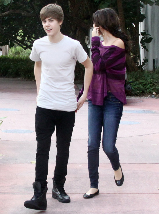 i love justin bieber wallpaper justin bieber wallpaper 2011 hd. i love justin bieber wallpaper