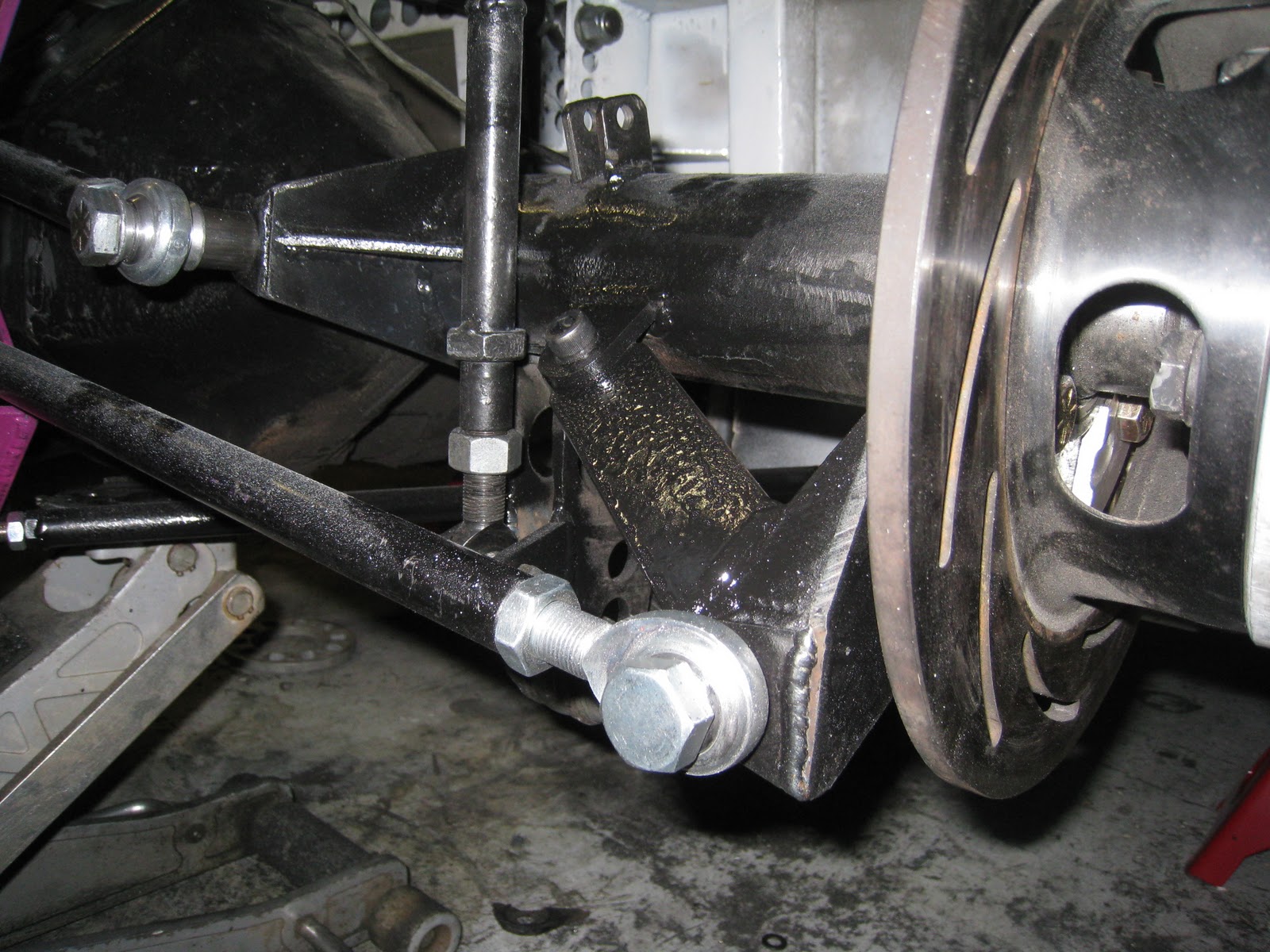 V8 Powered MGBGT More improvements to rear suspension