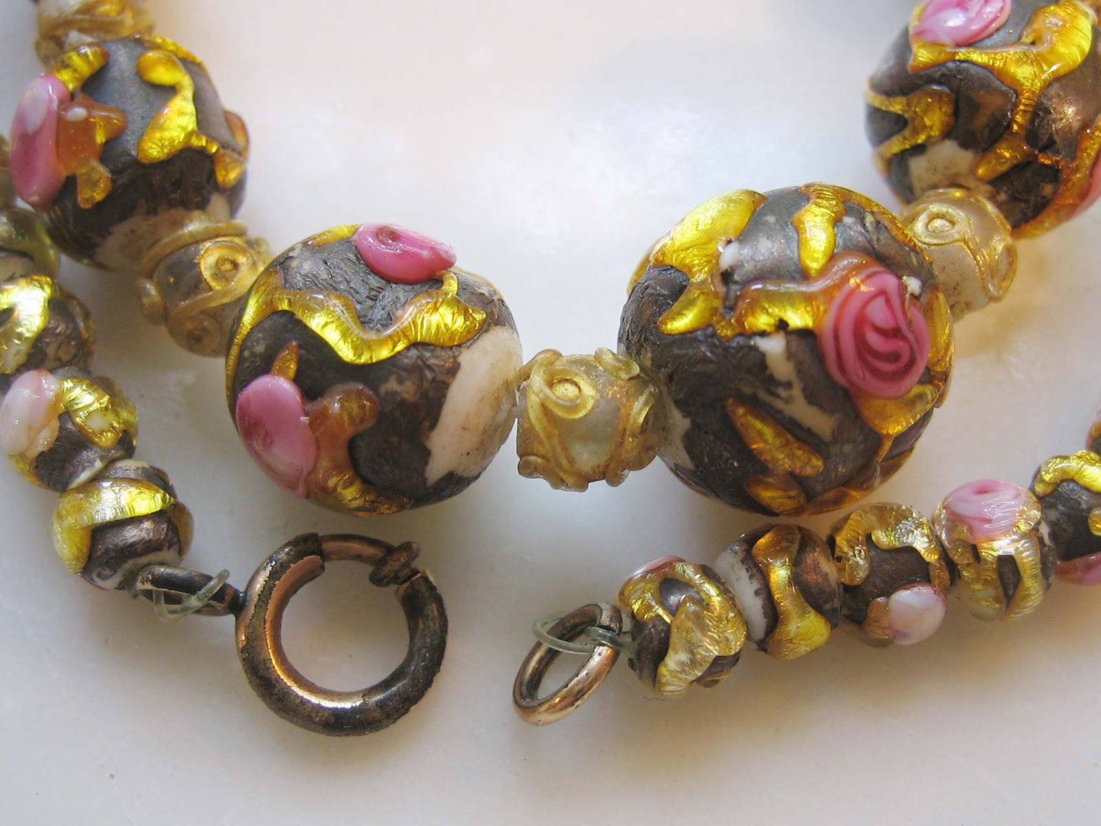 belvedere beads Antique Wedding Cake Necklace