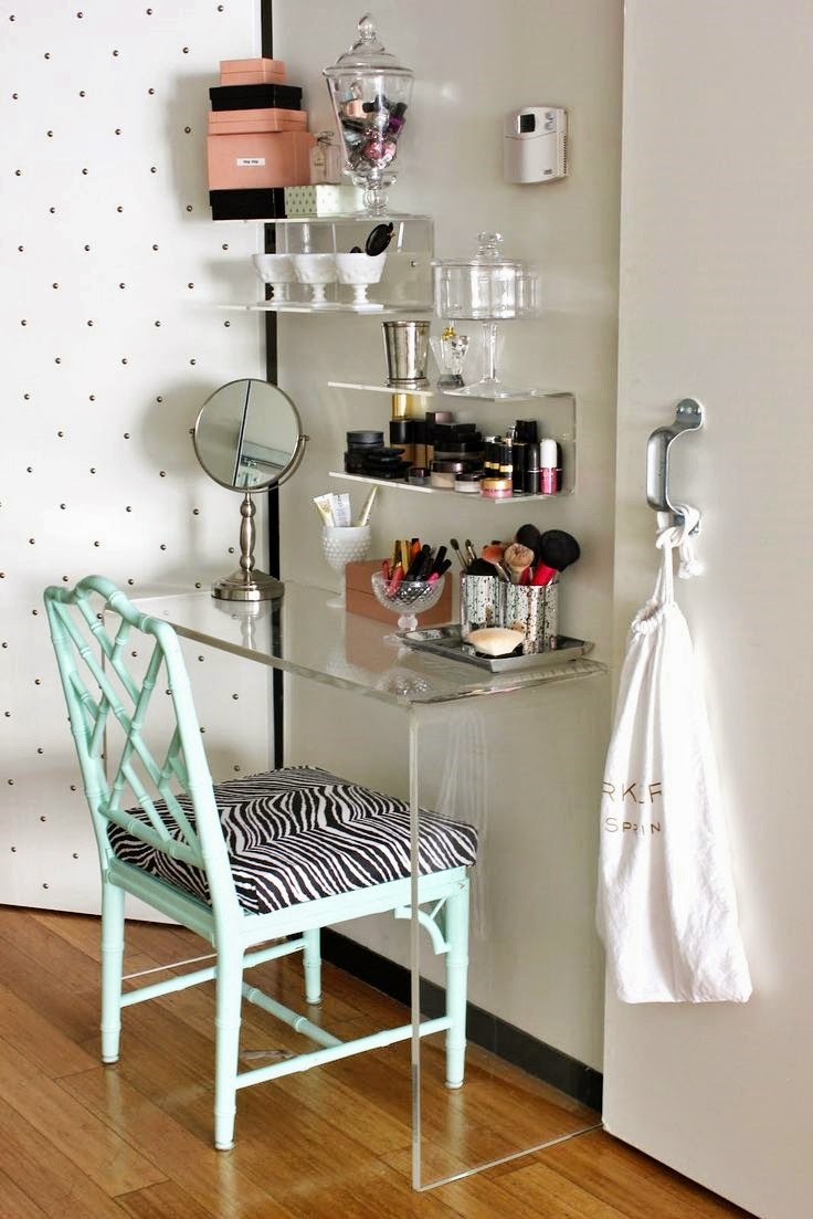 My Unsettling Life: Makeup station ideas
