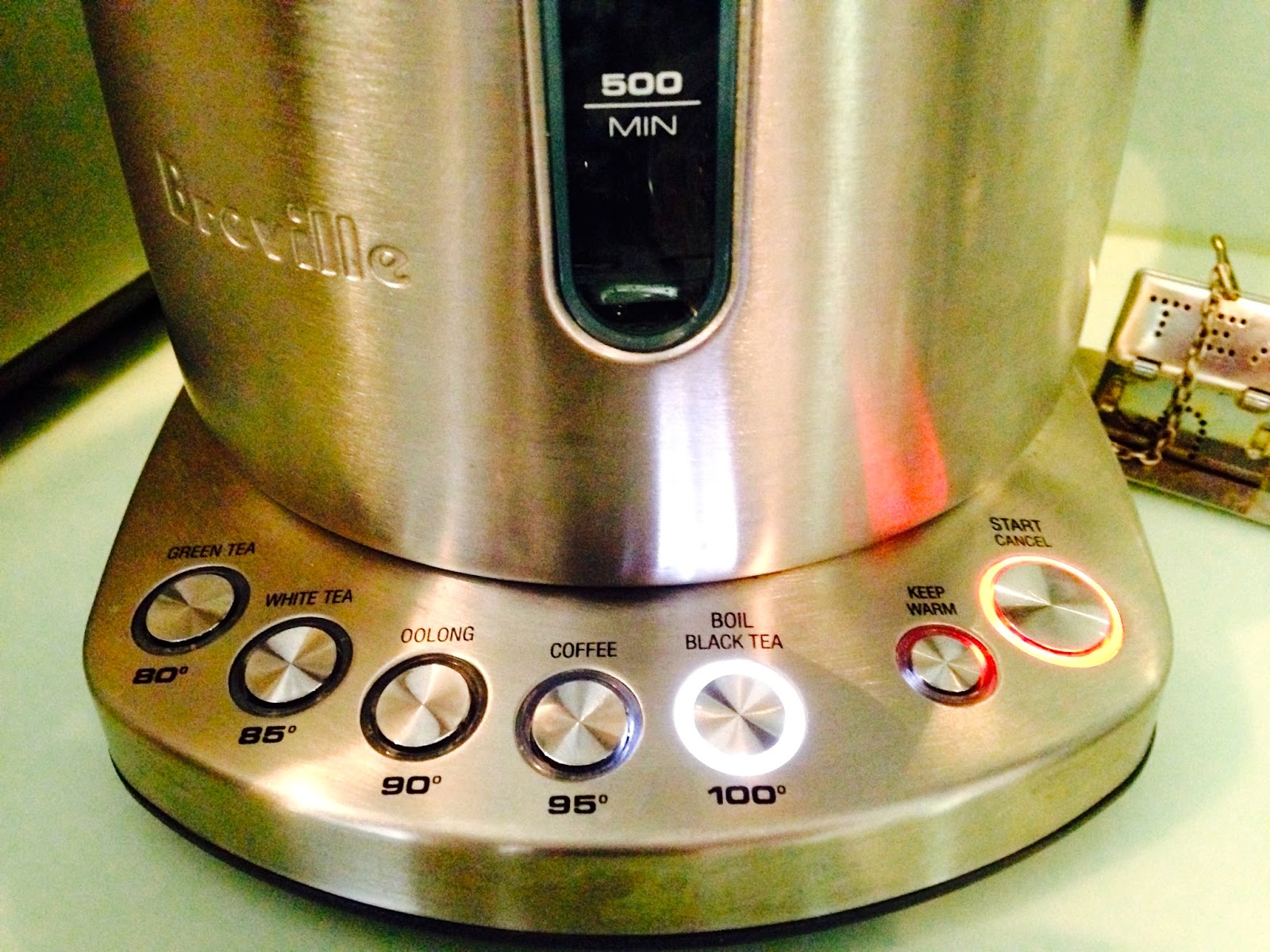 Mr Earl - Breville Kettle Mr Earl - Breville Kettle