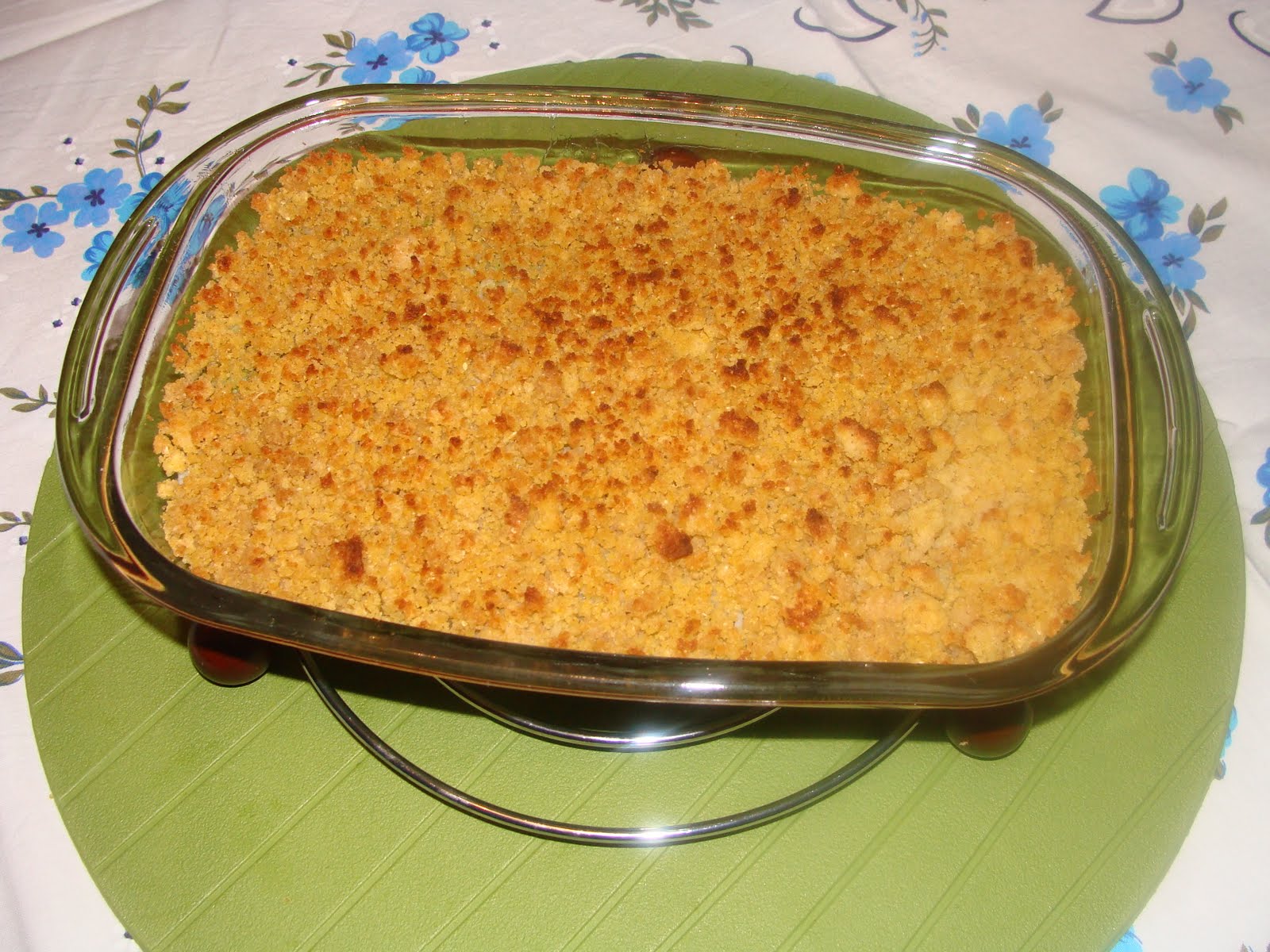 Delícias da Moni Bacalhau com broa e bróculos