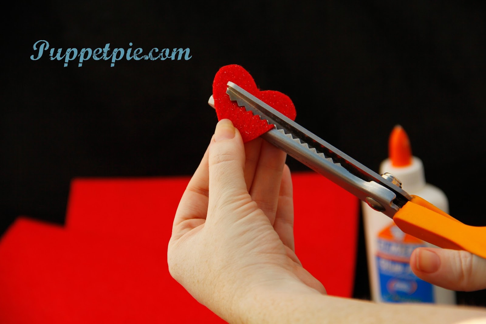 Puppet Pie Valentine Puppet Tutorial