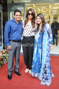 Trending Now Lemon Salon Grand Launch Of Bandra Branch A Celeb Affair The suburb is located to the immediate north of the mithi river. trending now