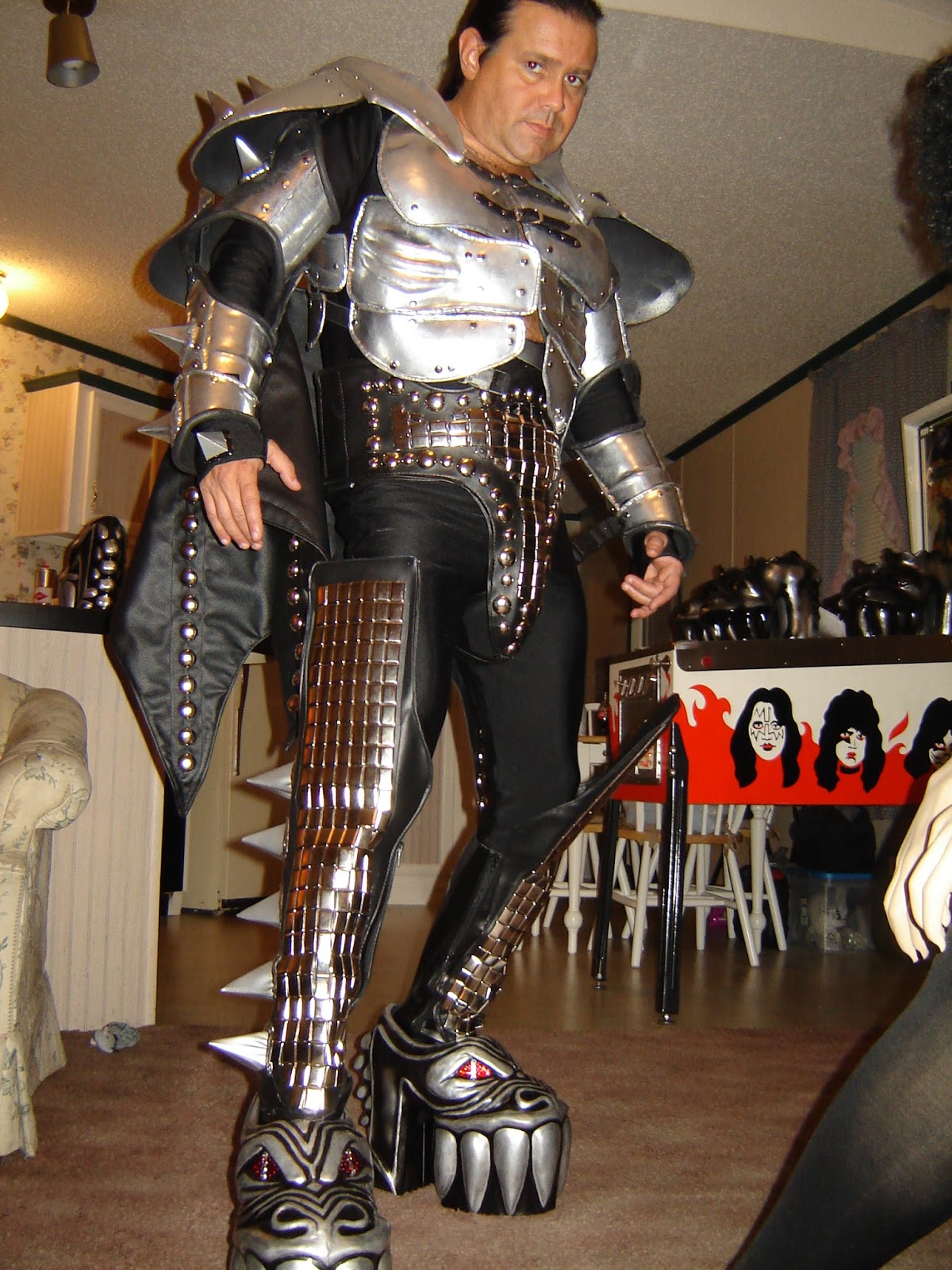 KISS COSTUMES & BOOTS We here at KISS COSTUMES & BOOTS make the