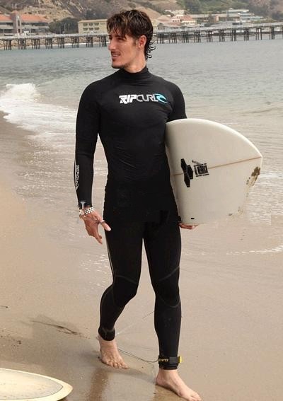 Eric Balfour is raising money to help save our oceans by participating in