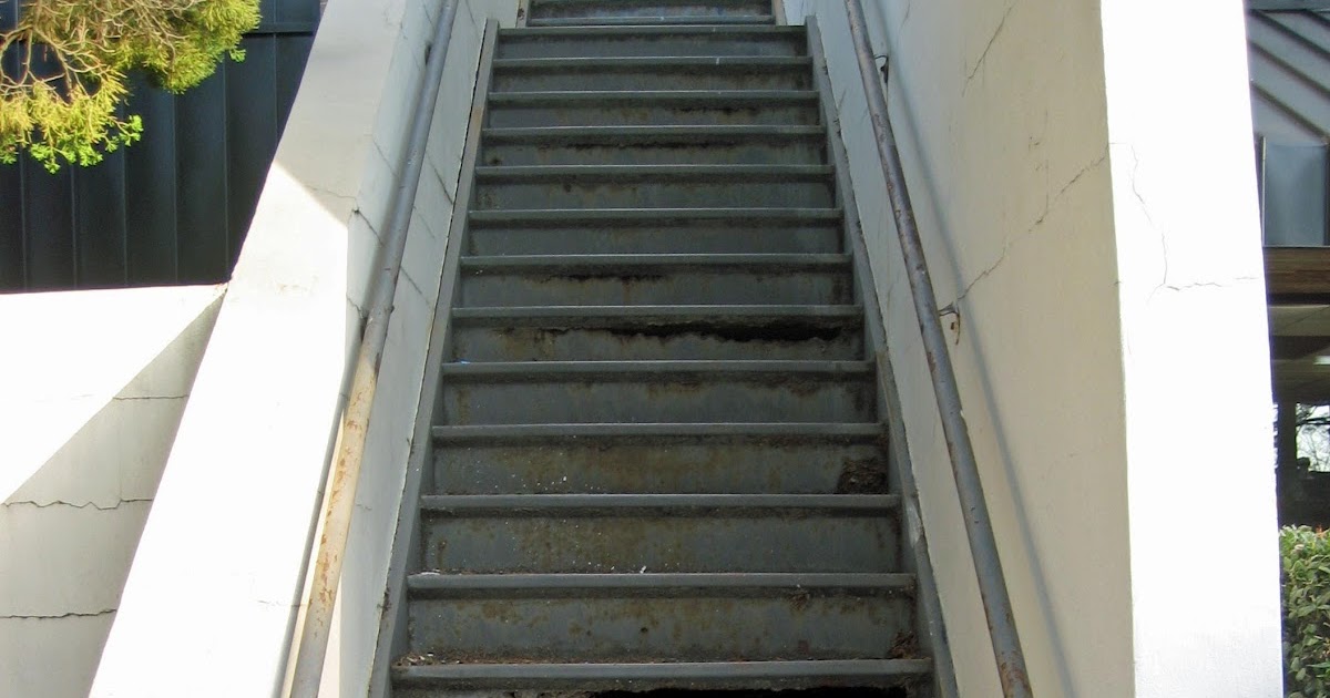 Triangle Iron Design & Fencing Iron Staircase BEFORE and AFTER