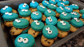 Ally in Cali: Cookie monster macarons