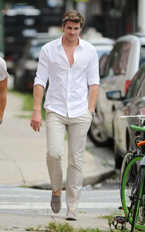 mr.AUDE...style intricately Liam Hemsworth scores a 10 for this look.