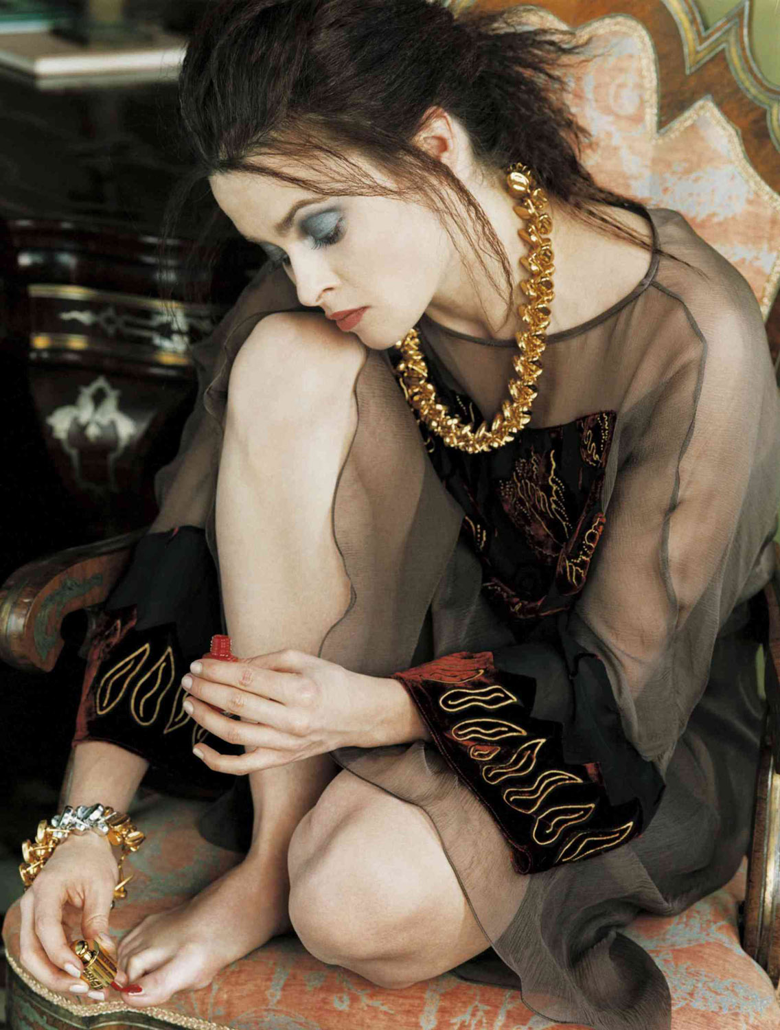 http://2.bp.blogspot.com/-0yzJfg3rG1s/TiLg4R2IpQI/AAAAAAAAZBg/fWLCviRRc8w/s1600/Helena-Bonham-Carter-Feet-42094.jpg
