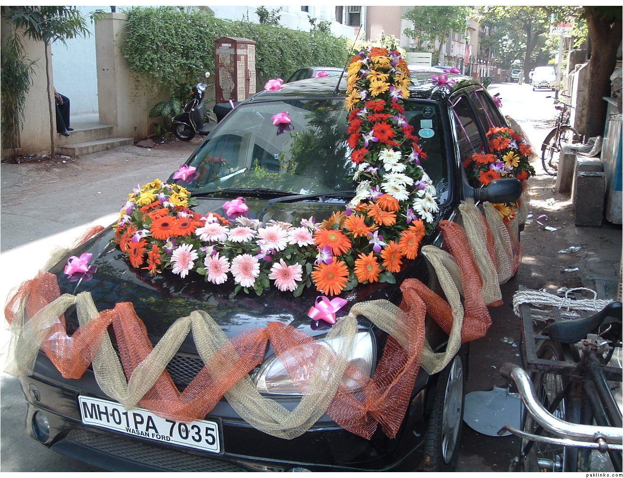 sports car Pakistani wedding cars style