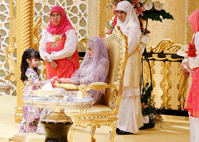 Princess Azrinaz Mazhar Hakim Of Brunei | cyber info azrinaz mazhar hakim s children the latest Princess Azrinaz Mazhar Hakim Of Brunei | cyber info azrinaz mazhar hakim s children the latest