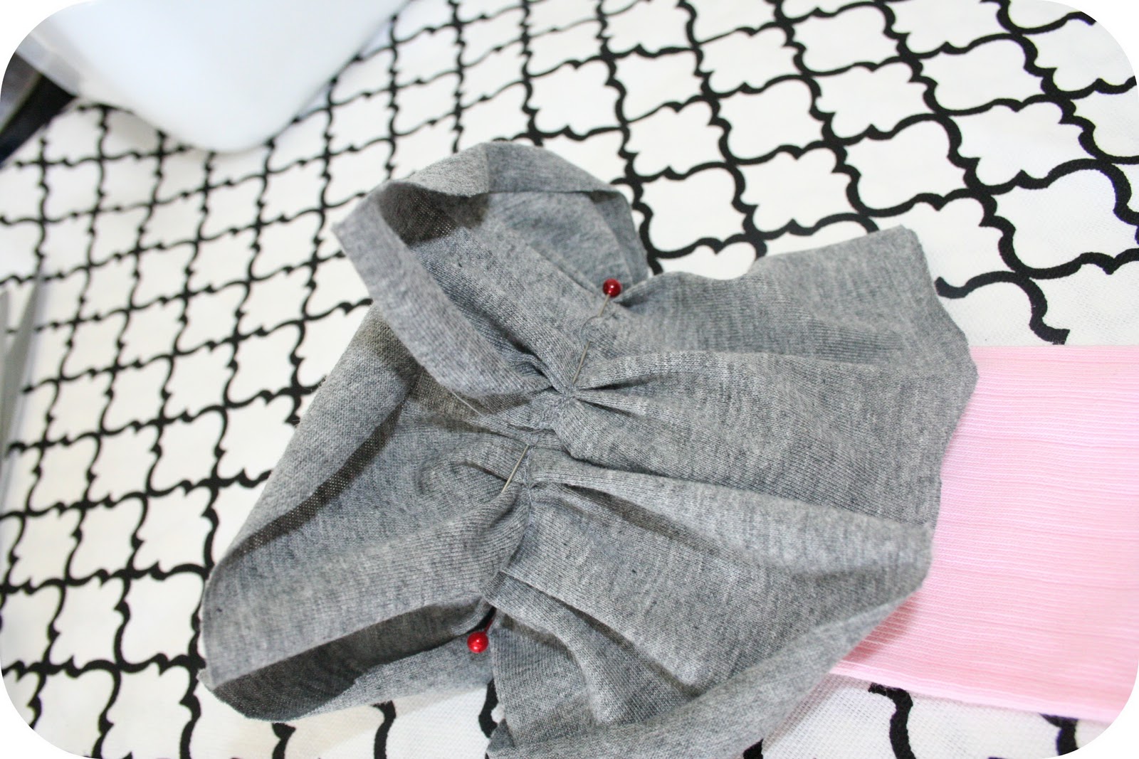 Polka Dot Bungalow Ruffle Knee Socks {Tutorial}