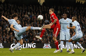 PREDIKSI SKOR LIVERPOOL VS MANCHESTER CITY 26 JANUARI 2012 PIALA CARLING