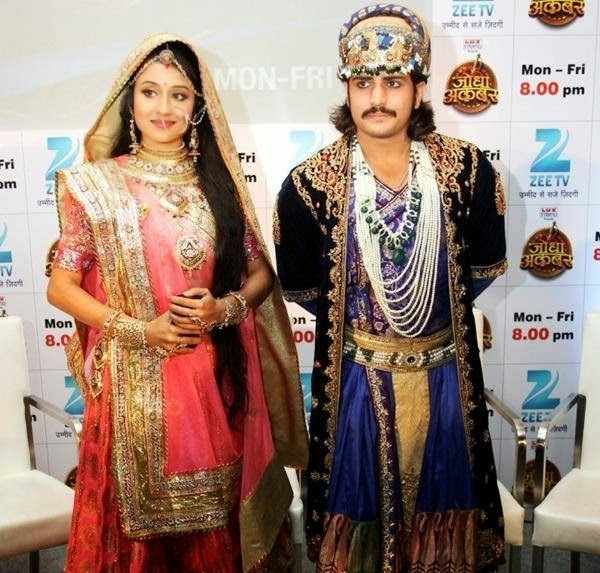 Rajat Tokas & Paridhi Sharma Couple HD Wallpapers Free Download