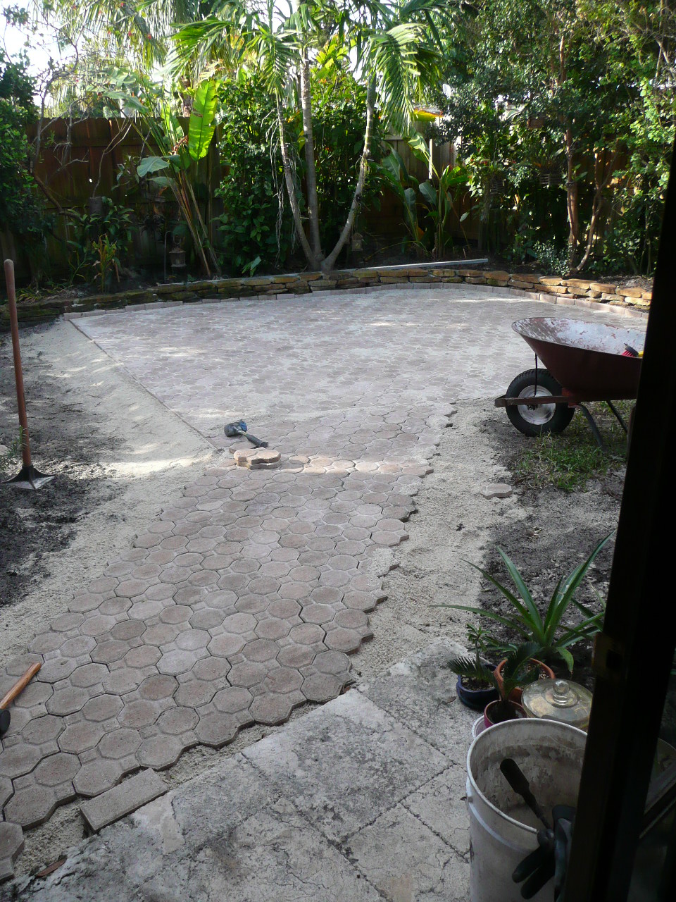 Gardening South Florida Style: Our new backyard patio