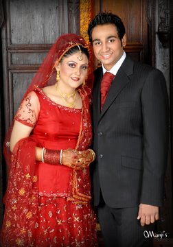 http://2.bp.blogspot.com/-13oVYldPn2Q/Tmj7gLVrByI/AAAAAAAAAVc/JysaSs03QHM/s1600/farhan_and_anne_bhabhi.jpg