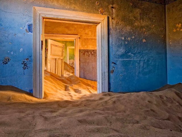 Casa abandonada en el desierto de Namibia