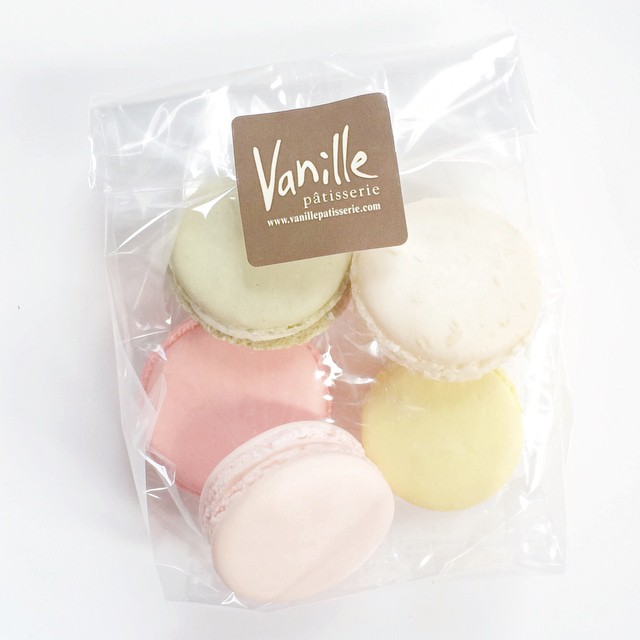 pastel-macarons