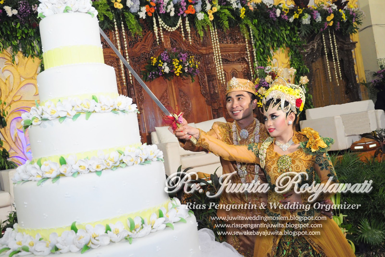 baju pengantin kuning gold 