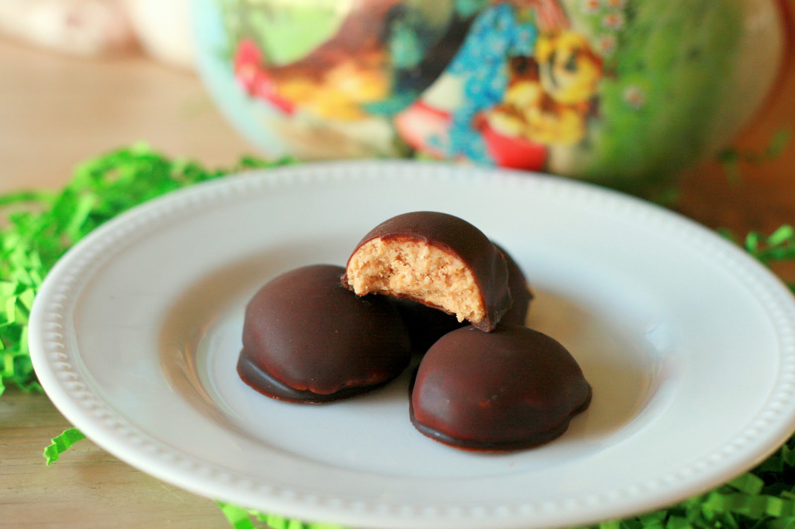 Cooking with Chopin, Living with Elmo Chocolate Peanut Butter "Eggs