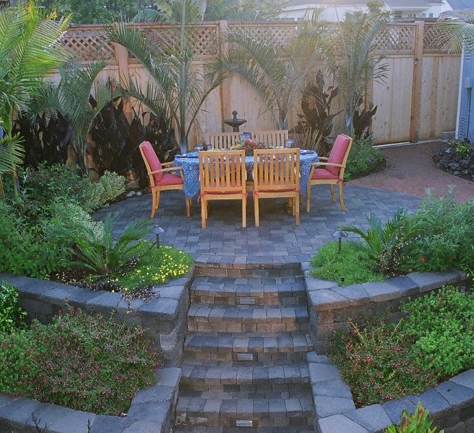 The 2 Minute Gardener Photo Tumbled Paver Patio