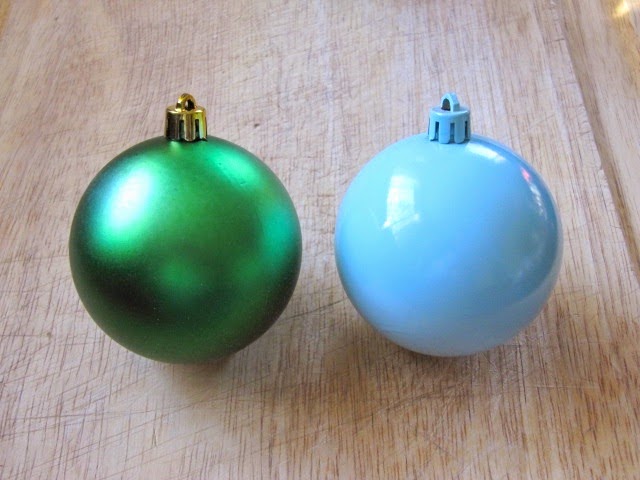 Sew Many Ways Spray Painting Christmas Ornaments Old To New