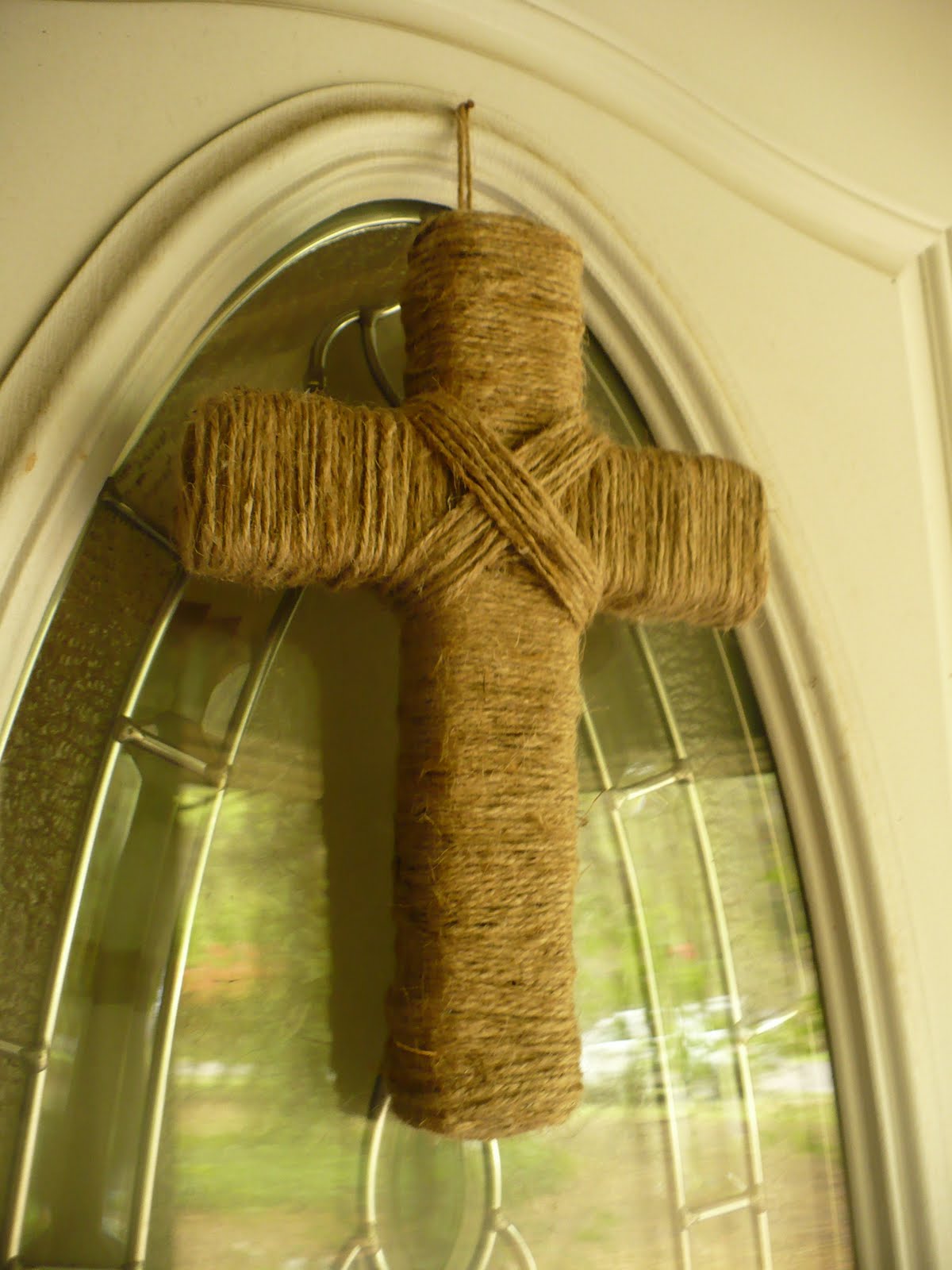 the homespun heart Twine Cross