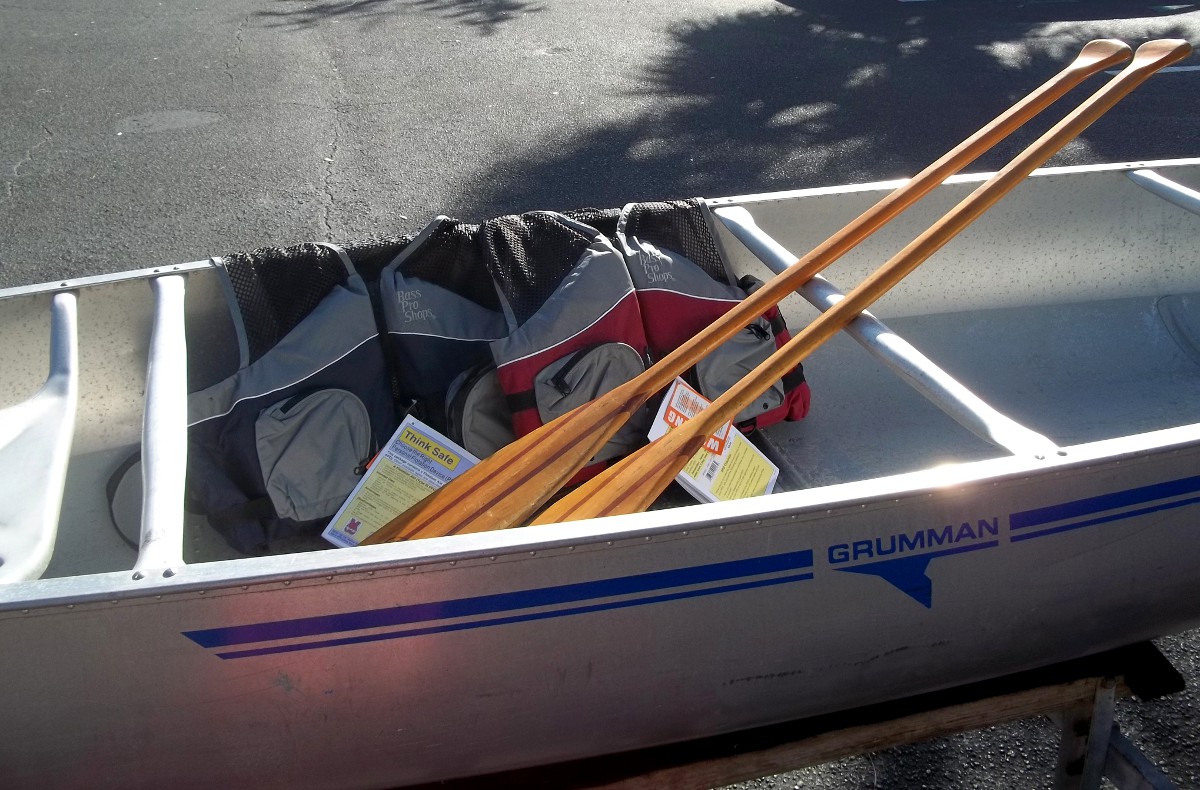 The Rasch Outdoor Chronicles Grumman 17 Foot Canoe w/ Rocket Tilt