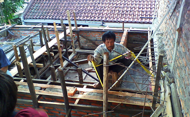 Tips Nge Dak Murah Rumah Tingkat Yang Praktis Modern Saat kita lakukan pekerjaan pengecoran susunan beton jadi dibutuhkan data keperluan bahan bangunan yang butuh dihadirkan ke tempat, di sini kita bakal coba menguraikan dengan cara simpel suatu misal mengkalkulasi keperluan cor beton,
