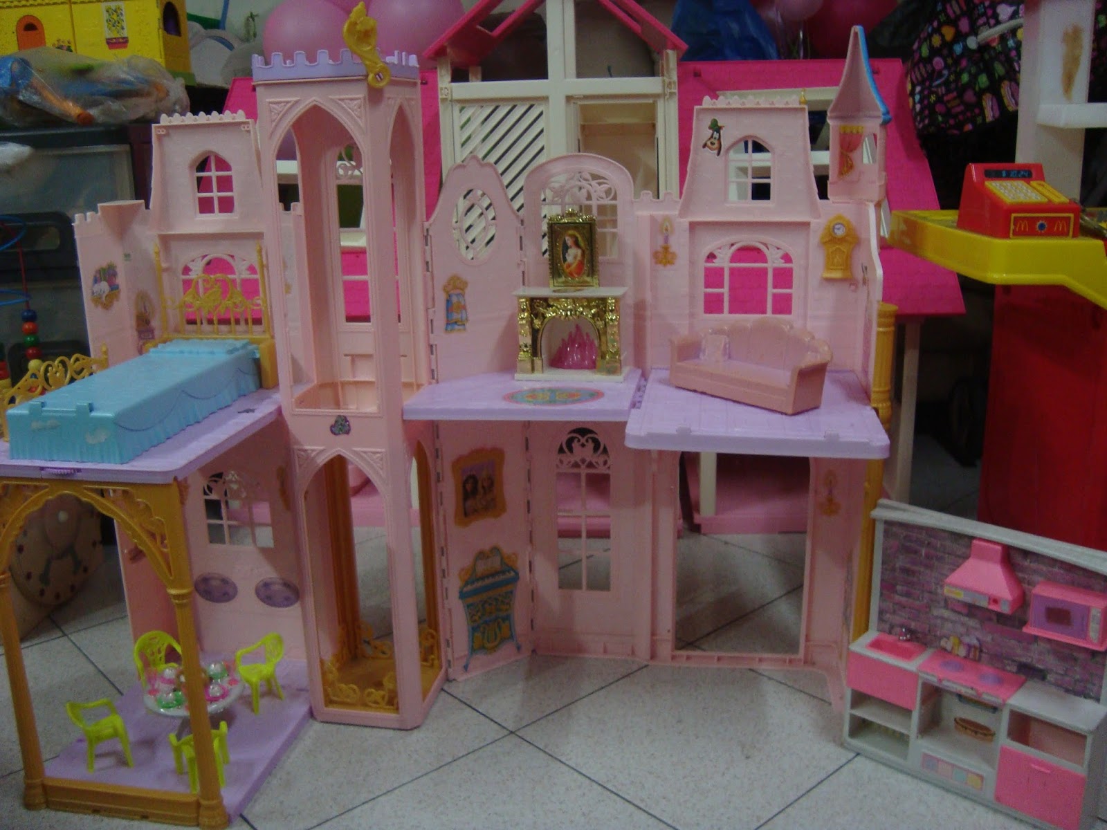 MommysLove4Baby143: BARBIE CASTLE PALACE W ELEVATOR W FURNISHING 1999P SALE
