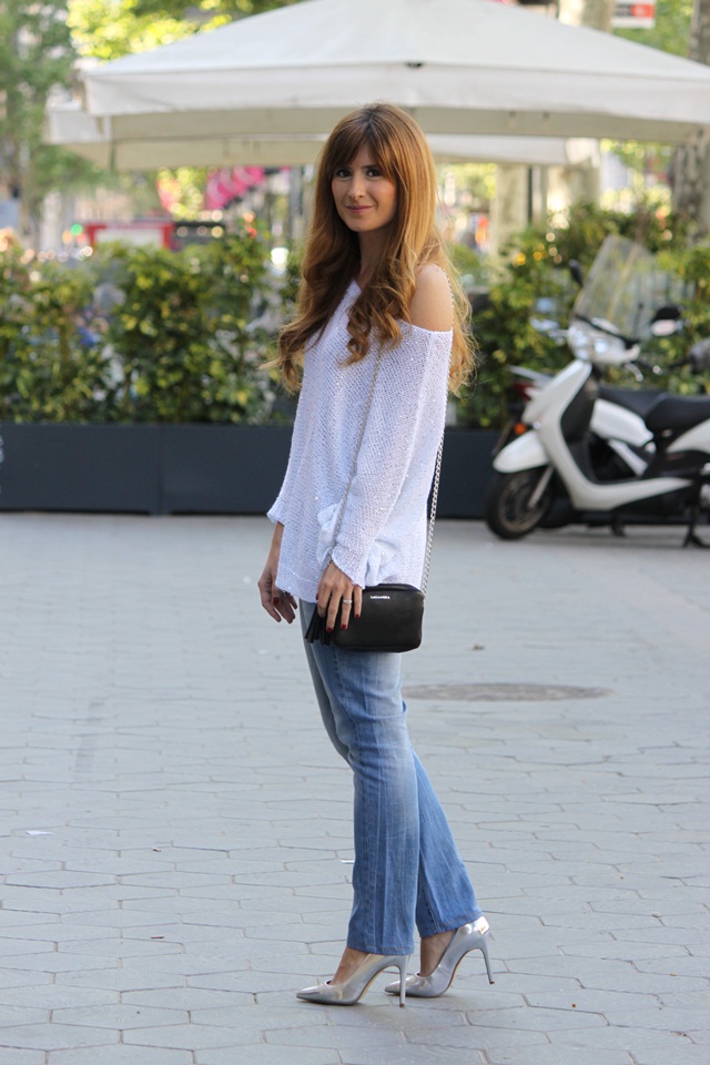 BLOG DE MODA Y LIFESTYLE PASEO DE GRACIA, LENTEJUELAS Y ZAPATOS PLATEADOS