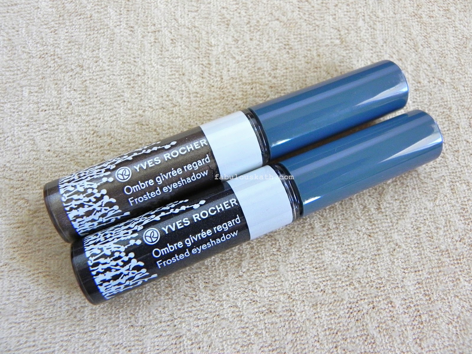 Yves Rocher Fluid Frosted Eyeshadow thefabzilla