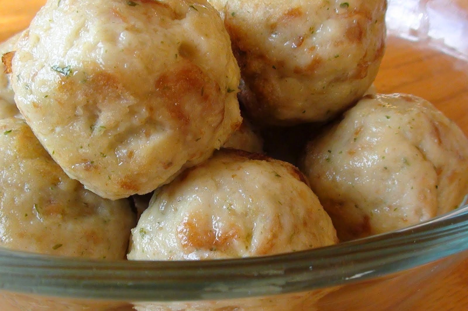zsuzsa is in the kitchen HUNGARIAN BREAD DUMPLINGS ZSEMLEGOMBÓC
