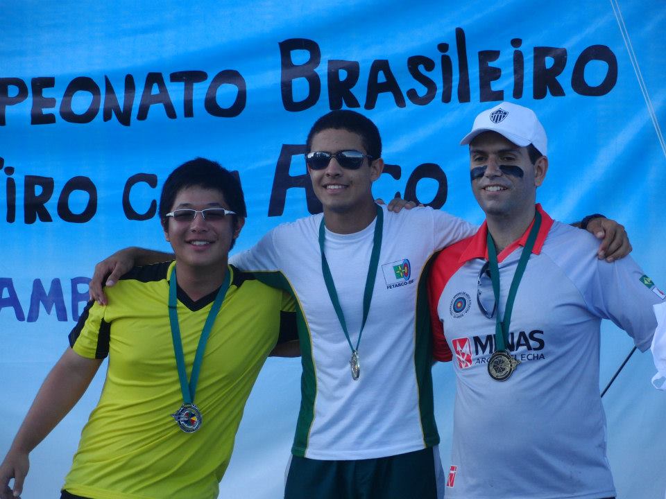 sportv - O jogador Ricardinho foi eleito pela quinta vez o melhor jogador  de futsal do mundo. Com isso, o português supera o recorde de Falcão, que  havia sido escolhido 4 vezes.