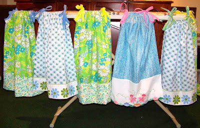 ShoeBoxes of Love: Quick and Cute Pillowcase Dress