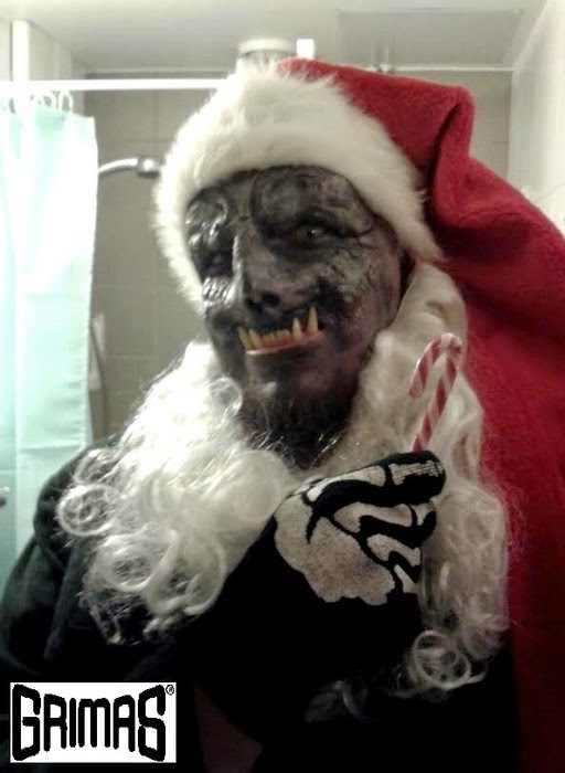 X-mas goblin/orc/grinch: Ari Savonen. Tehostemaskeeraus: Ari Savonen.