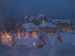 Winter wood house happy new year photo 1920x1200 : wallpapers13.com Una Vida Bella: Christmas Around the World