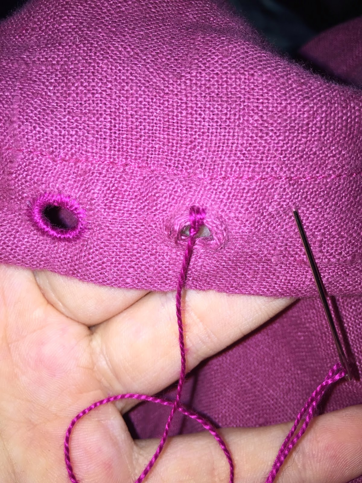 ChainChix Blog HowTo Hand stitched eyelets for period garments