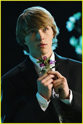 PERSONAJES: Sterling Knight