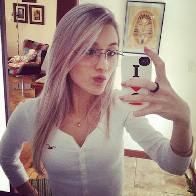 As melhores fotos fakes de meninas no instagram