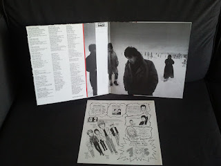 FS ~ U2 LP/Singles (>S$18+) 2012-04-26+18.08.44