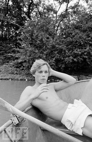 into man shemale sissy turn family tv show 70s gay bat