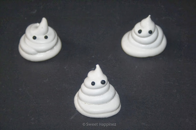 http://2.bp.blogspot.com/-1KTfzMfYTdk/UmbRRyShgoI/AAAAAAAAApg/QVKFz_Y5hUw/s640/Spook+Meringues+3.JPG
