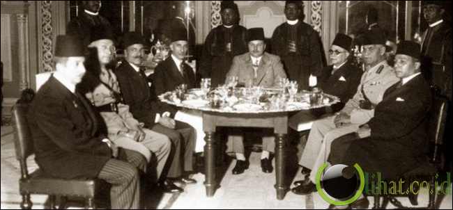 Raja Mesir Mencuri Jam dari Winston Churchill Raja Mesir Mencuri Jam dari Winston Churchill