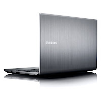 Samsung Series 7 NP700Z5A-S09US: 15,6-inch, i5-2450M, Radeon HD6750M