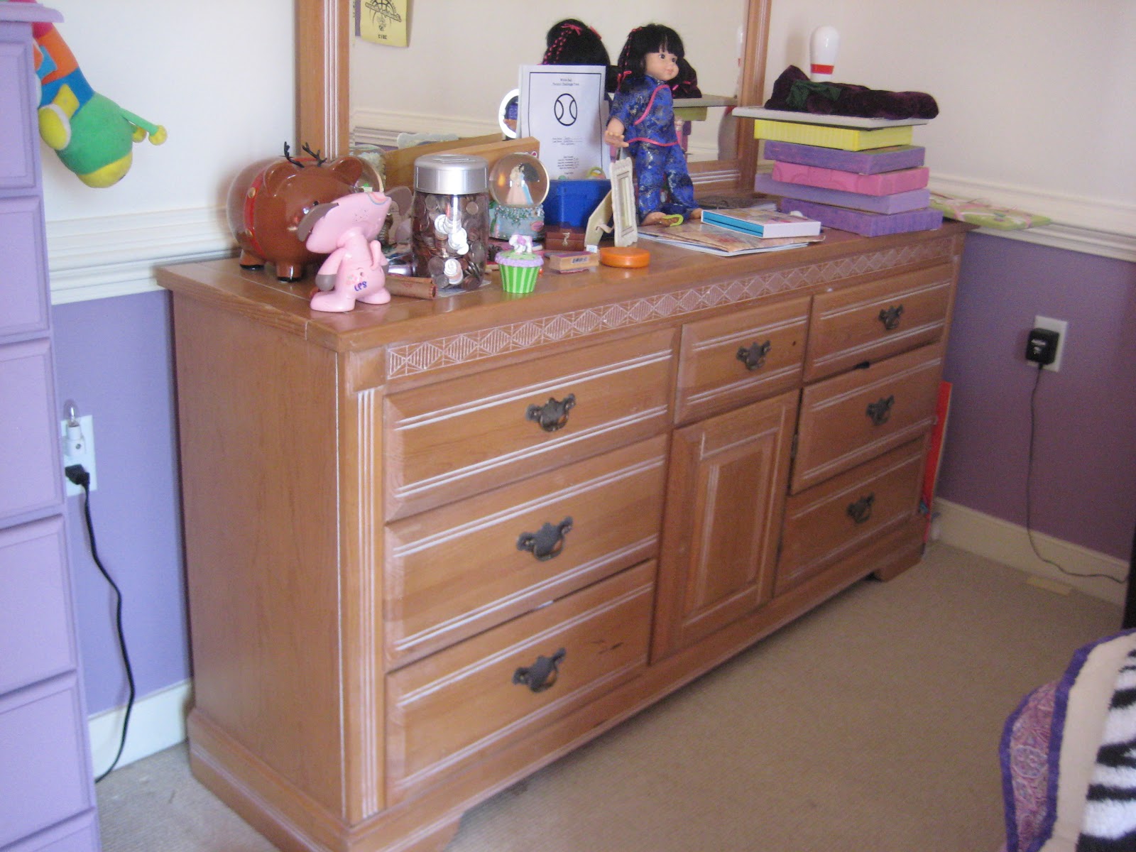 SheShe The Home Magician Unifying mismatched furniture